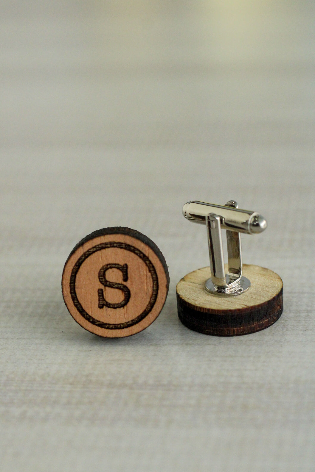 Gemelos Personalizados en Madera “Abel”