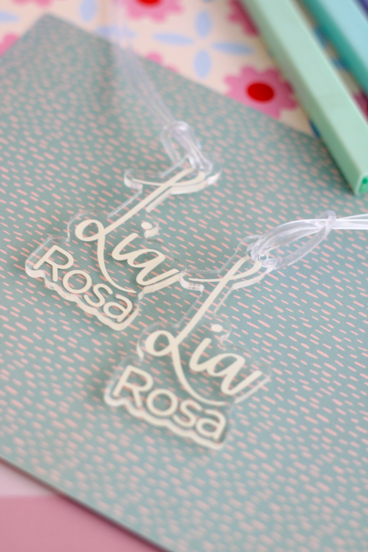 Name Tag Acrílico - Full Name (Girls)