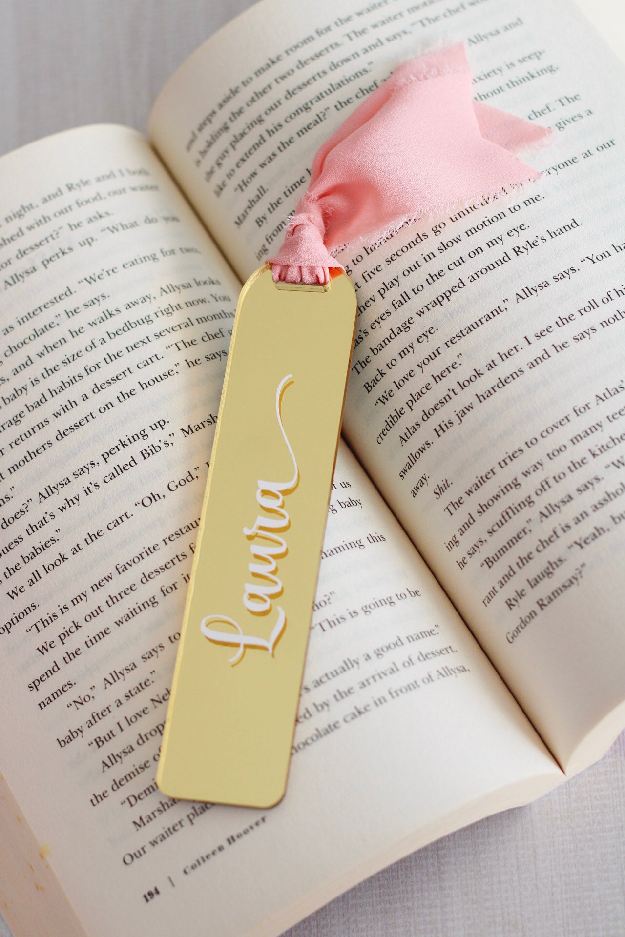 Golden Dreams Bookmark Gift Set - Edición Día de las Secretarias