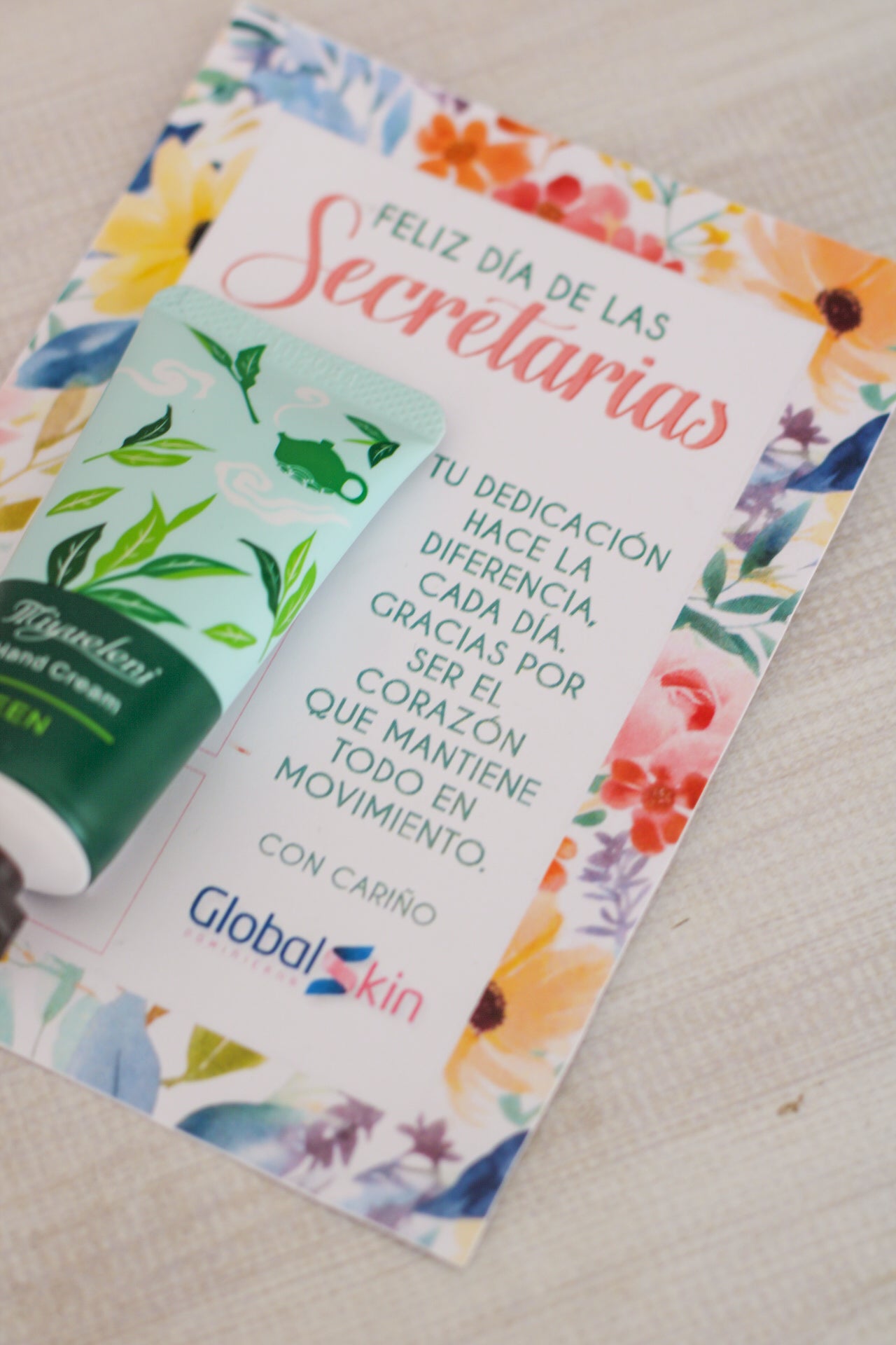 Pretty Hands Gift Set – Edición Especial Día de las Secretarias