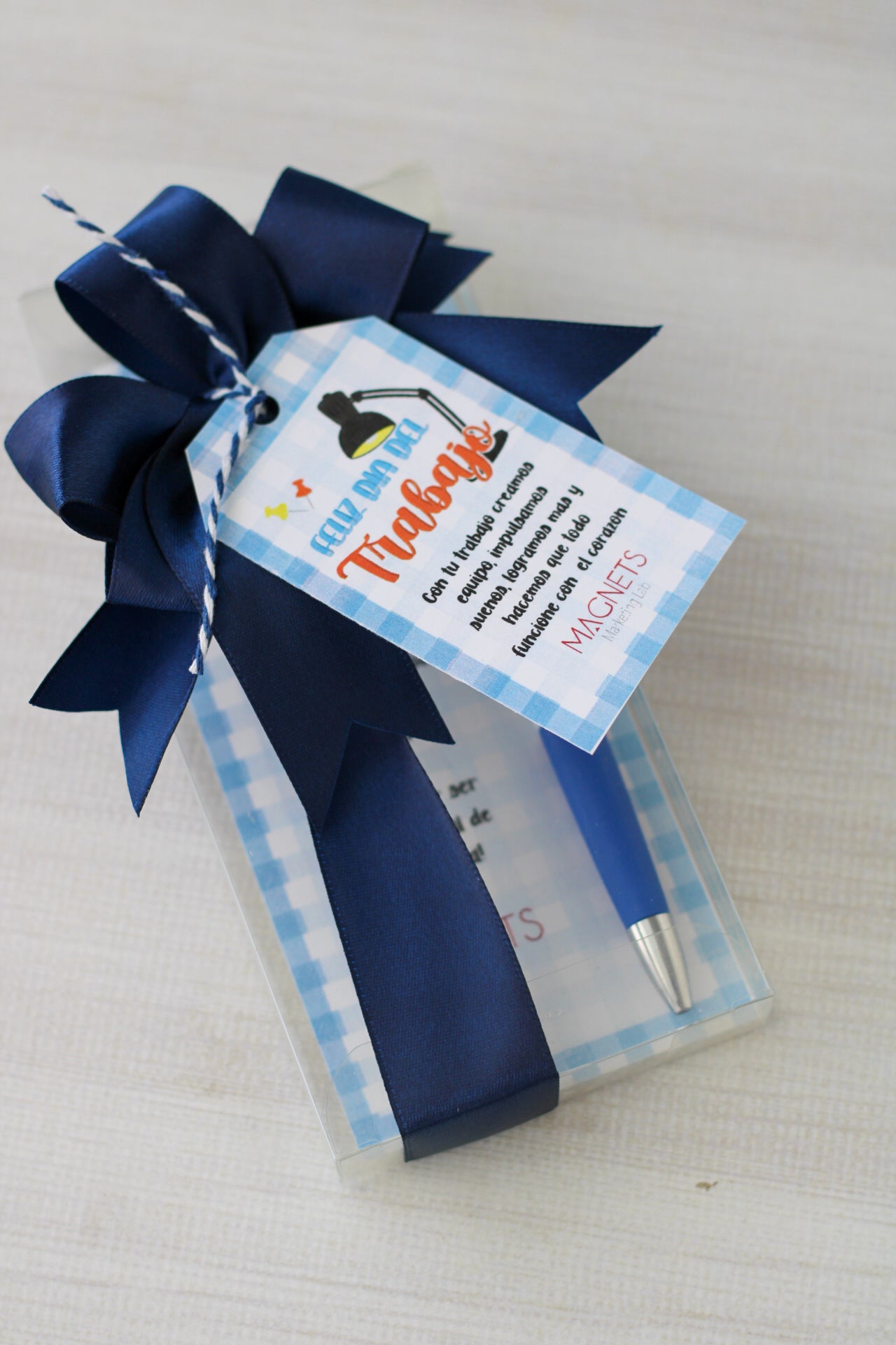 Set “Gracias por tu Trabajo” – Bolígrafo personalizado