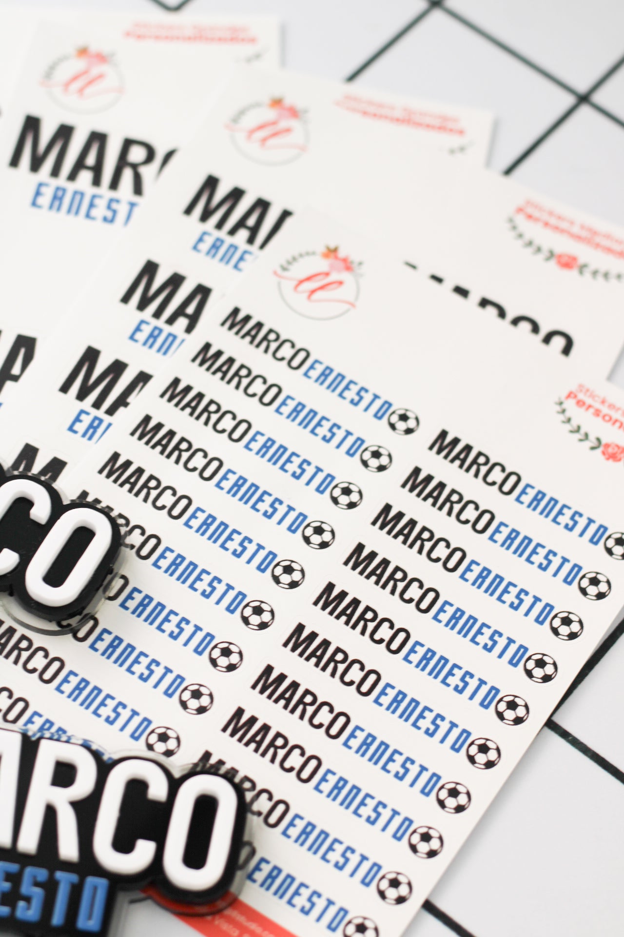 BACK TO SCHOOL Deluxe Set Night Match - tag escolar negro personalizado con charm de balon de futbol - LL Studio