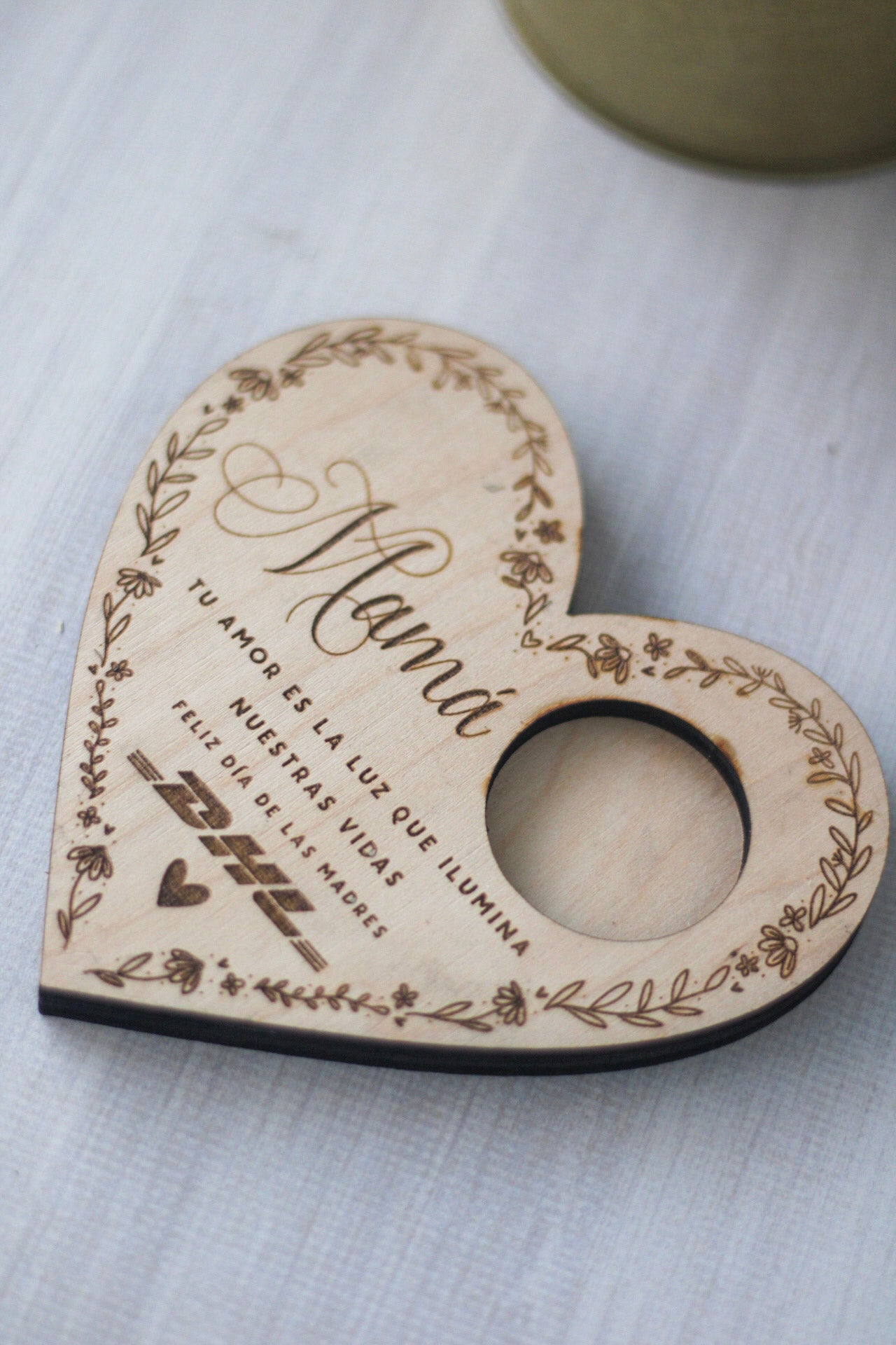 Corazón de Madera Portavela — Mamá - LL Studio