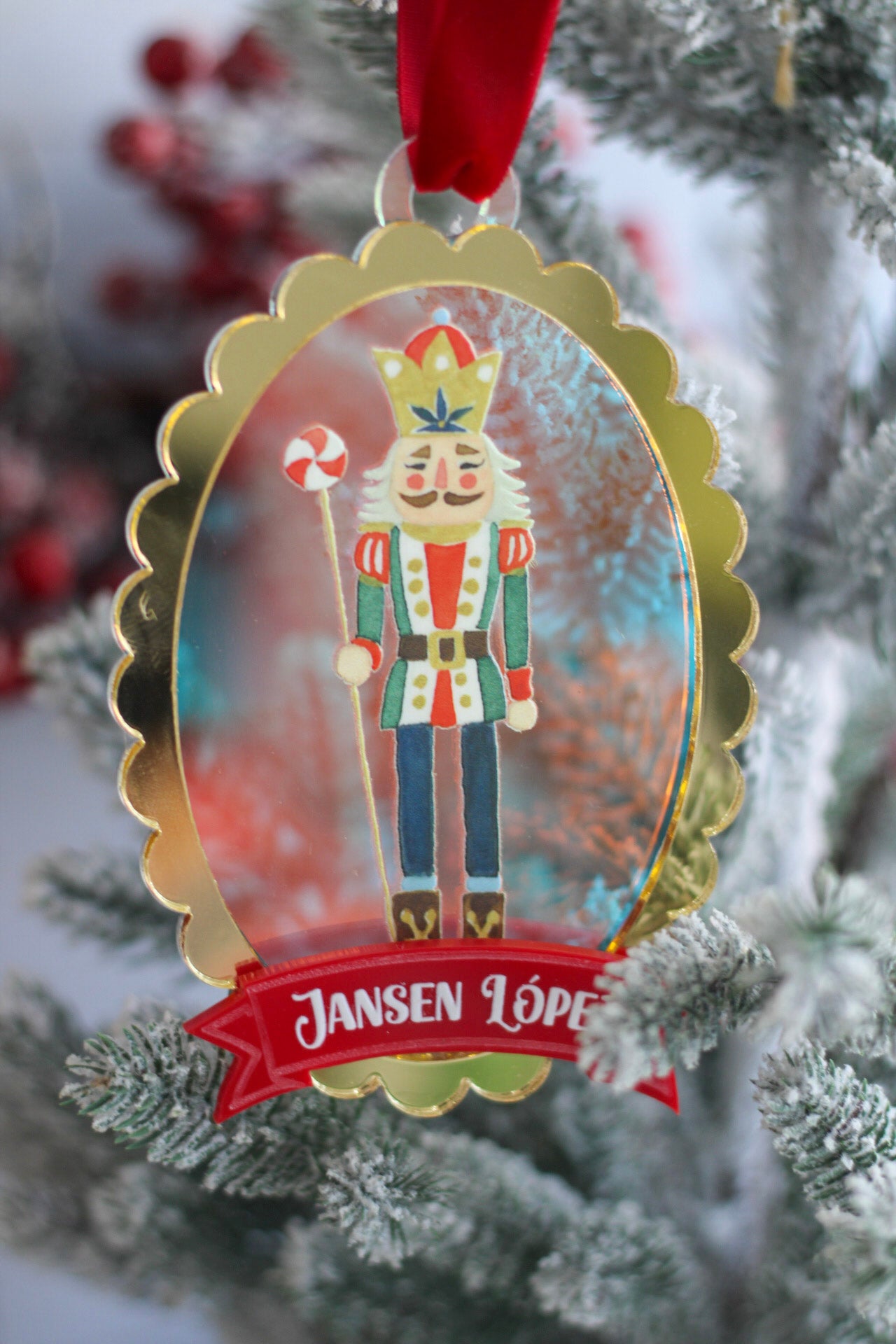 Ornamento Navideño "Nutcracker Dreams"