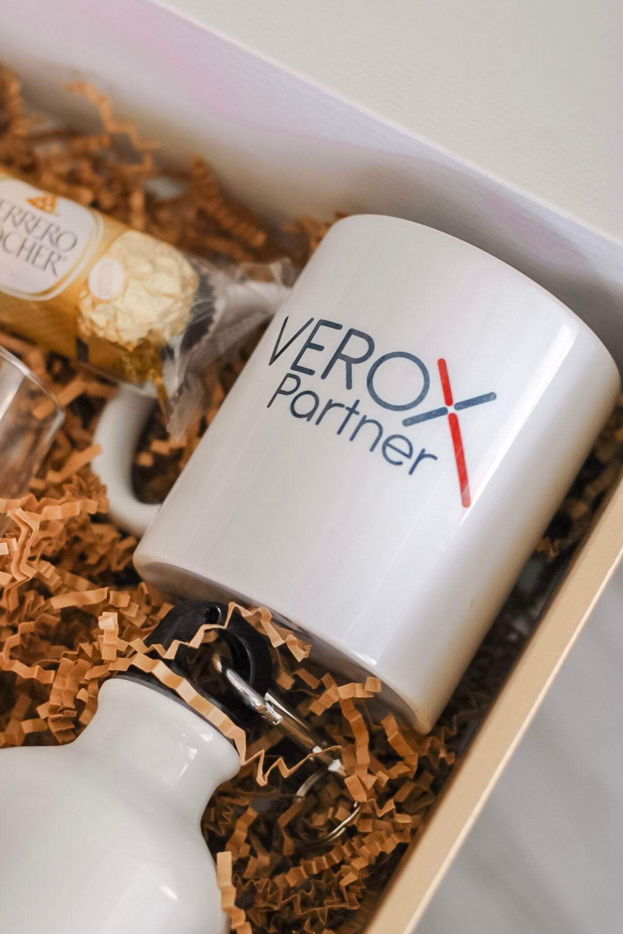 Golden Cheers Gift Box