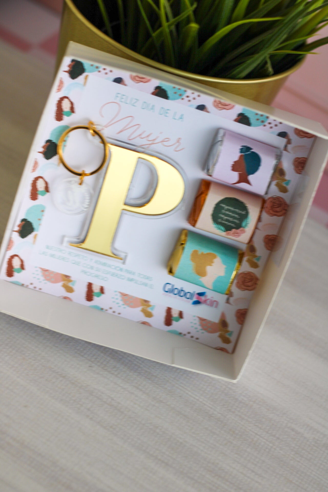 Sweet Touch Keychain Gift Set  - Who Run the World