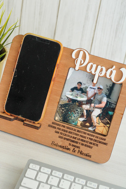 Arturo Cellphone Desk Stand -  Edición Padres