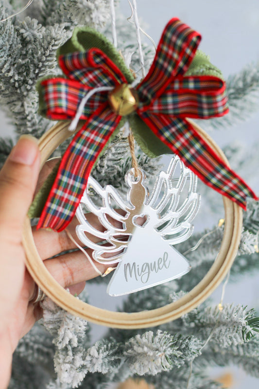 Ornamento - Rustic Holly Angel (Bow)
