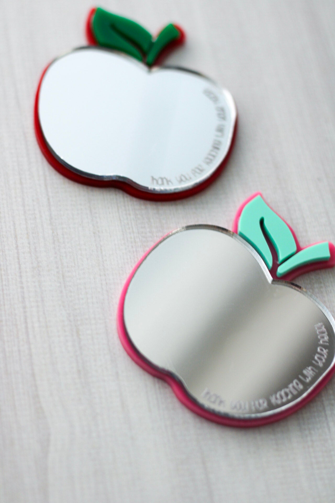 Mirror Mirror Gift  | Apple Edition
