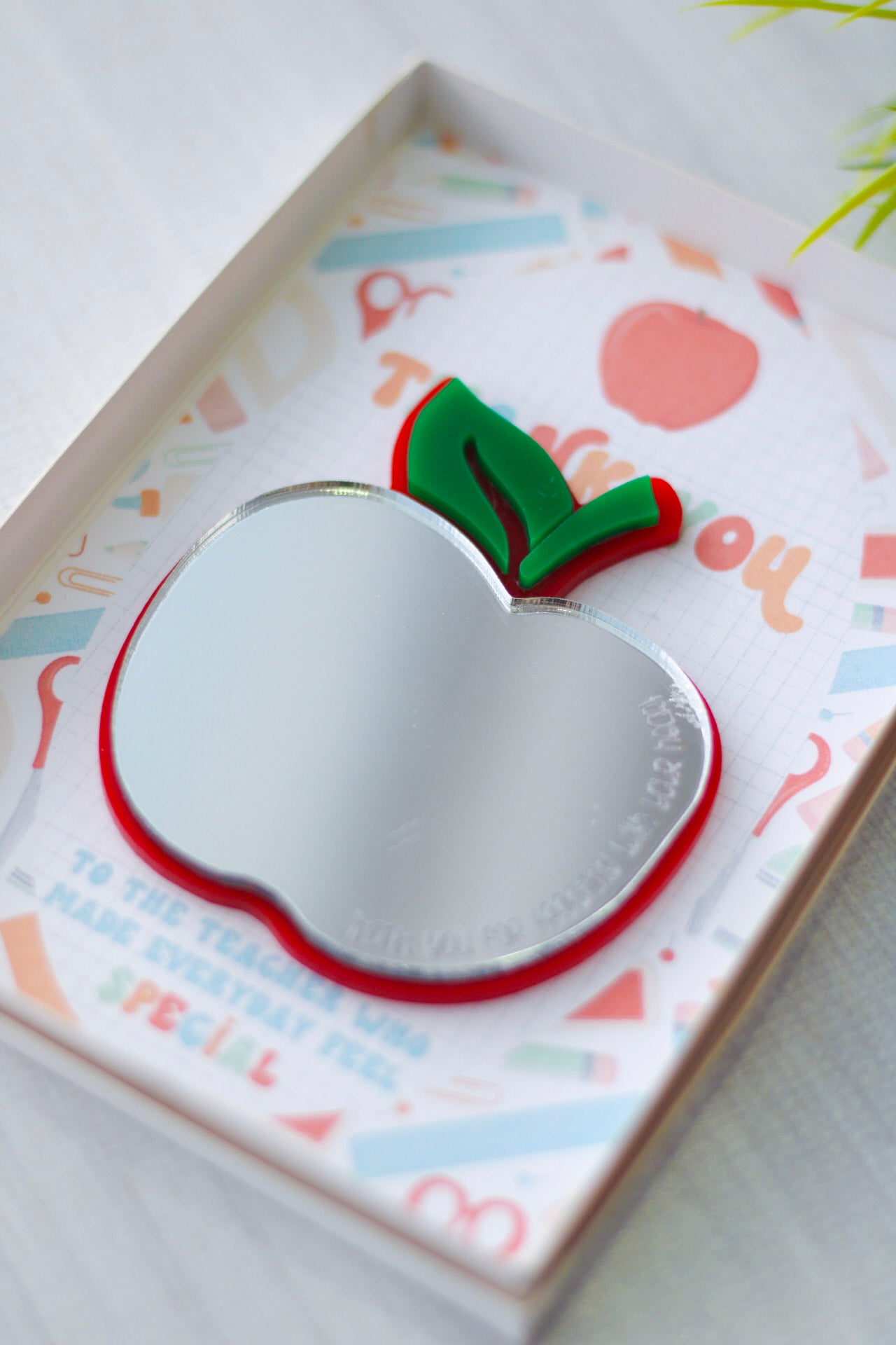Mirror Mirror Gift  | Apple Edition