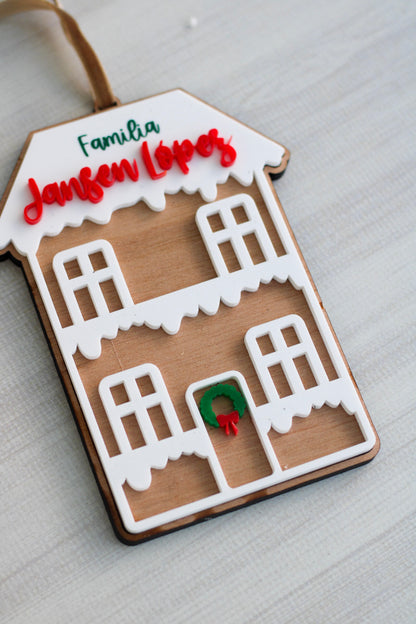 Ornamento Big Cozy Home - Nuestra Primera Navidad (Large Home)