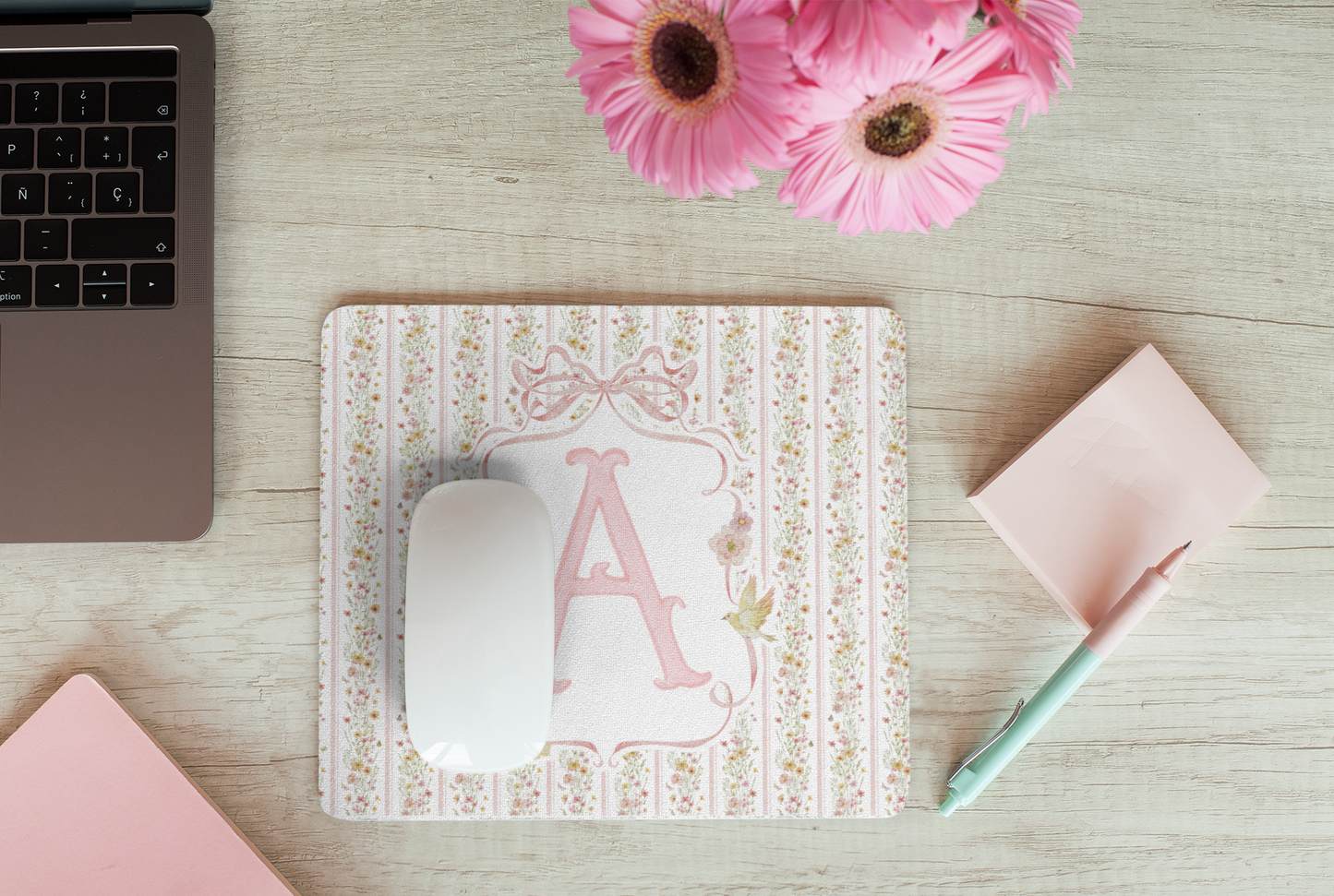 Victoria Mousepad