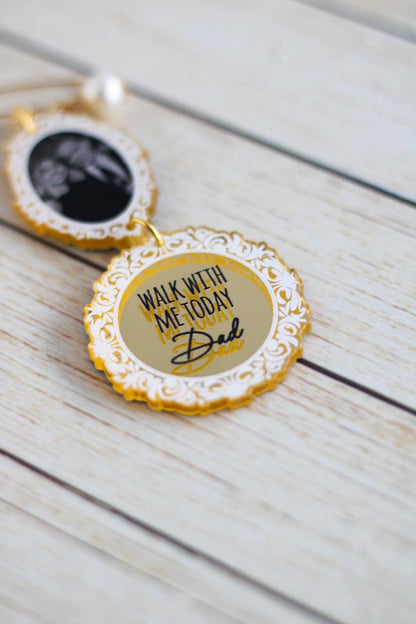Walk With Me Today — Broche para Ramo de Novia Personalizado