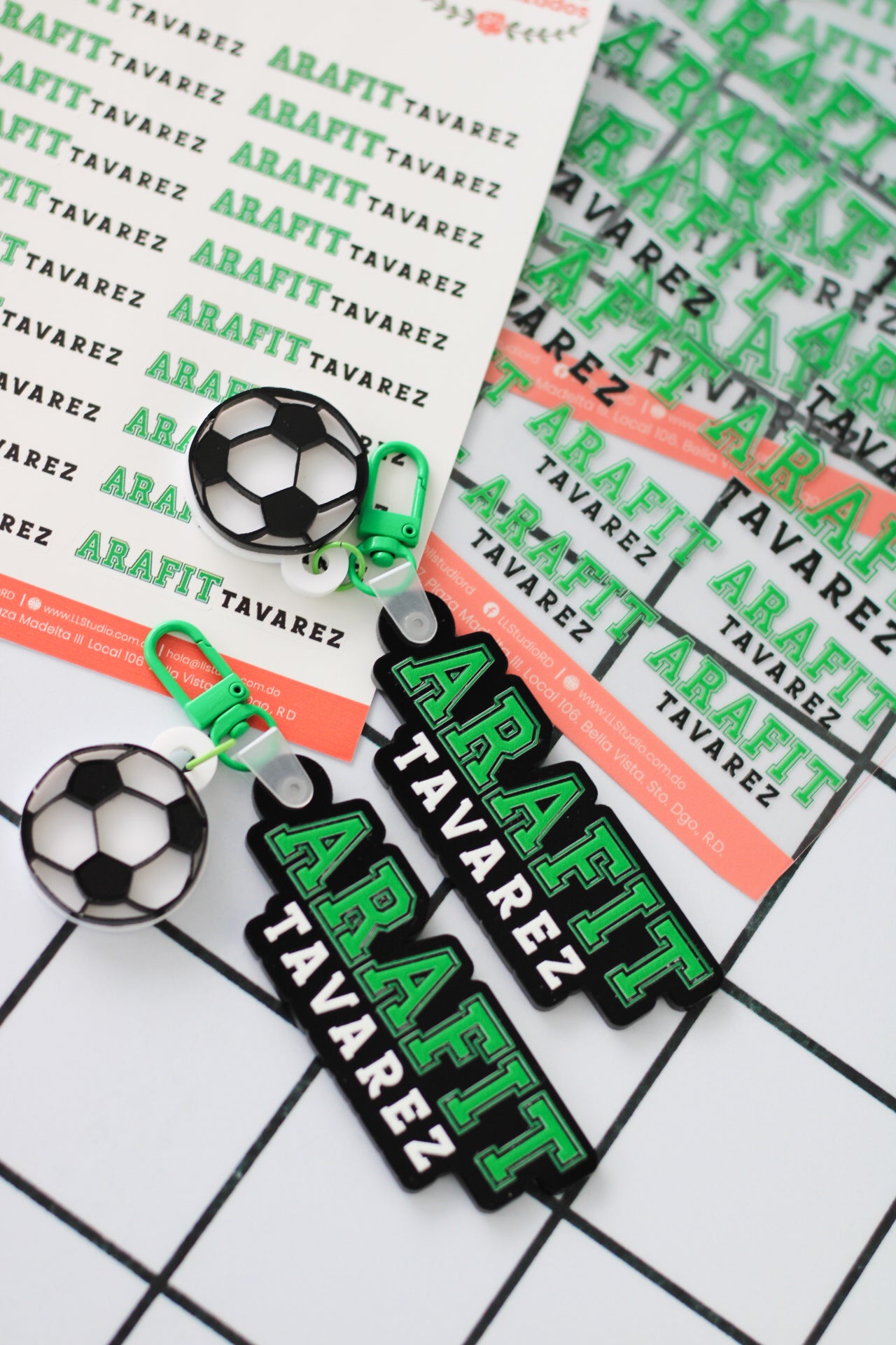 BACK TO SCHOOL Deluxe Set Green Field - tag escolar negro y verde personalizado con charm de balon - LL Studio