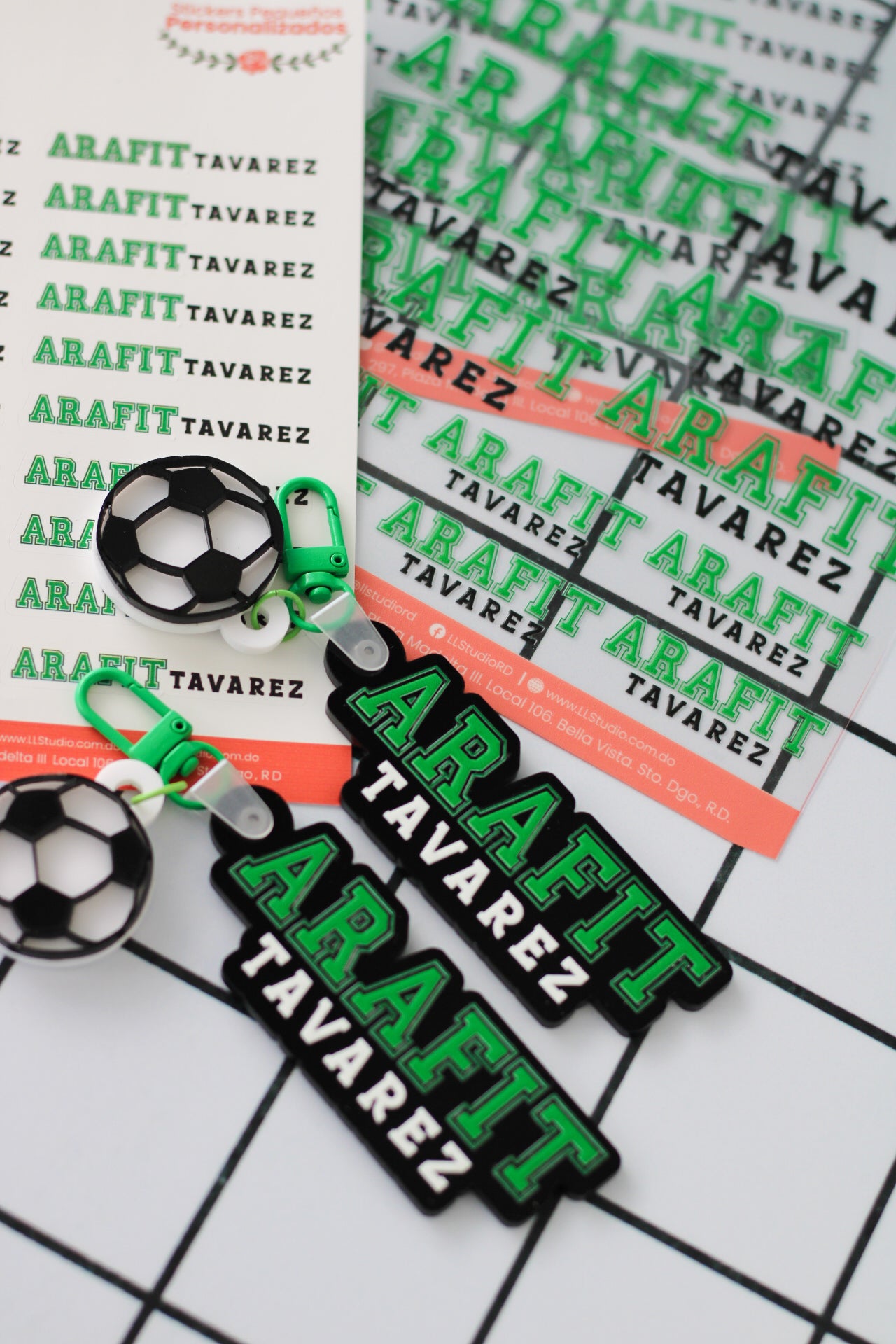 BACK TO SCHOOL Deluxe Set Green Field - tag escolar negro y verde personalizado con charm de balon - LL Studio
