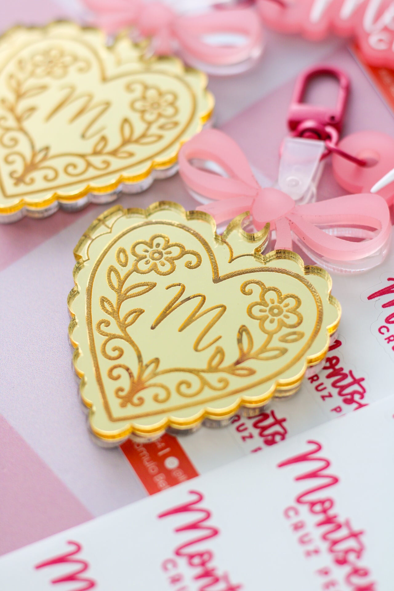 BACK TO SCHOOL Deluxe Set Coquette - tag escolar personalizado con charm de corazon dorado - LL Studio