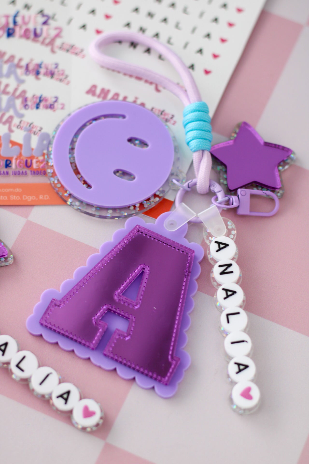 BACK TO SCHOOL Deluxe Set Varsity Violet - tag escolar personalizado con inicial varsity y nombre en cuentas - LL Studio