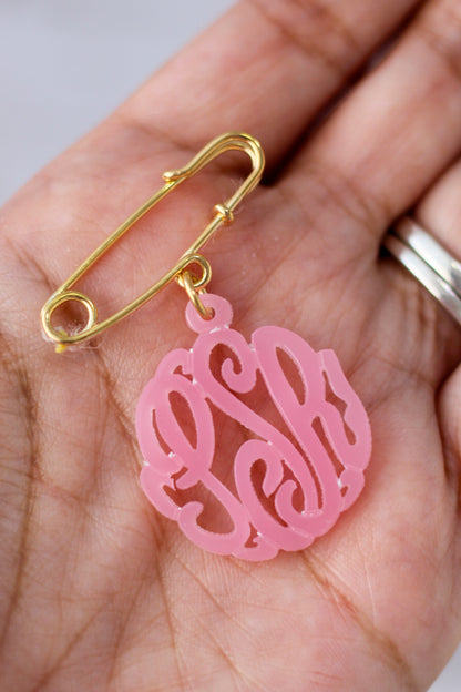 Baby Pin chambra baño de oro y monograma acrílico - LL Studio