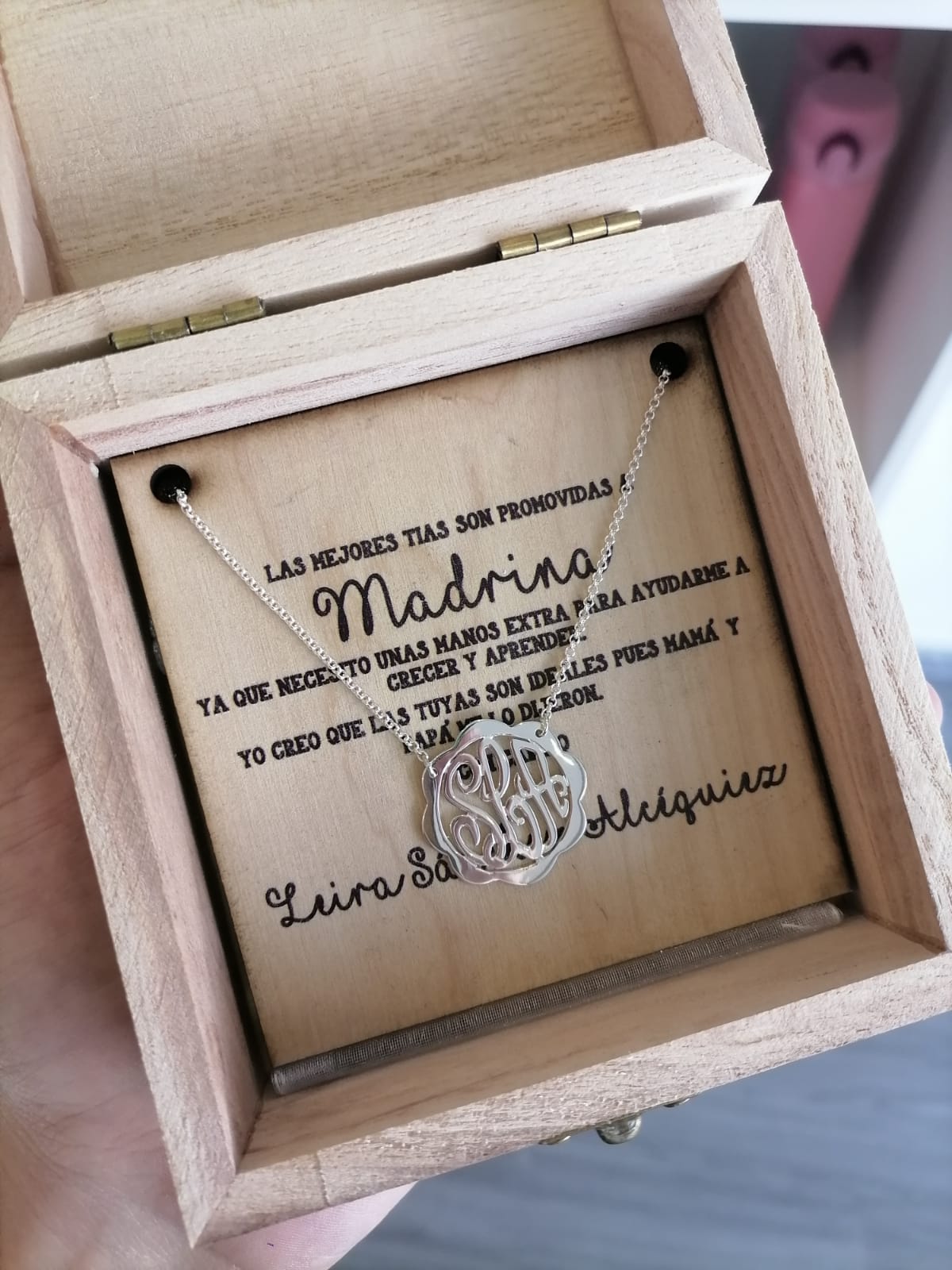 Cajita de Madera Personalizada – ¿Quieres Ser Mi Madrina?