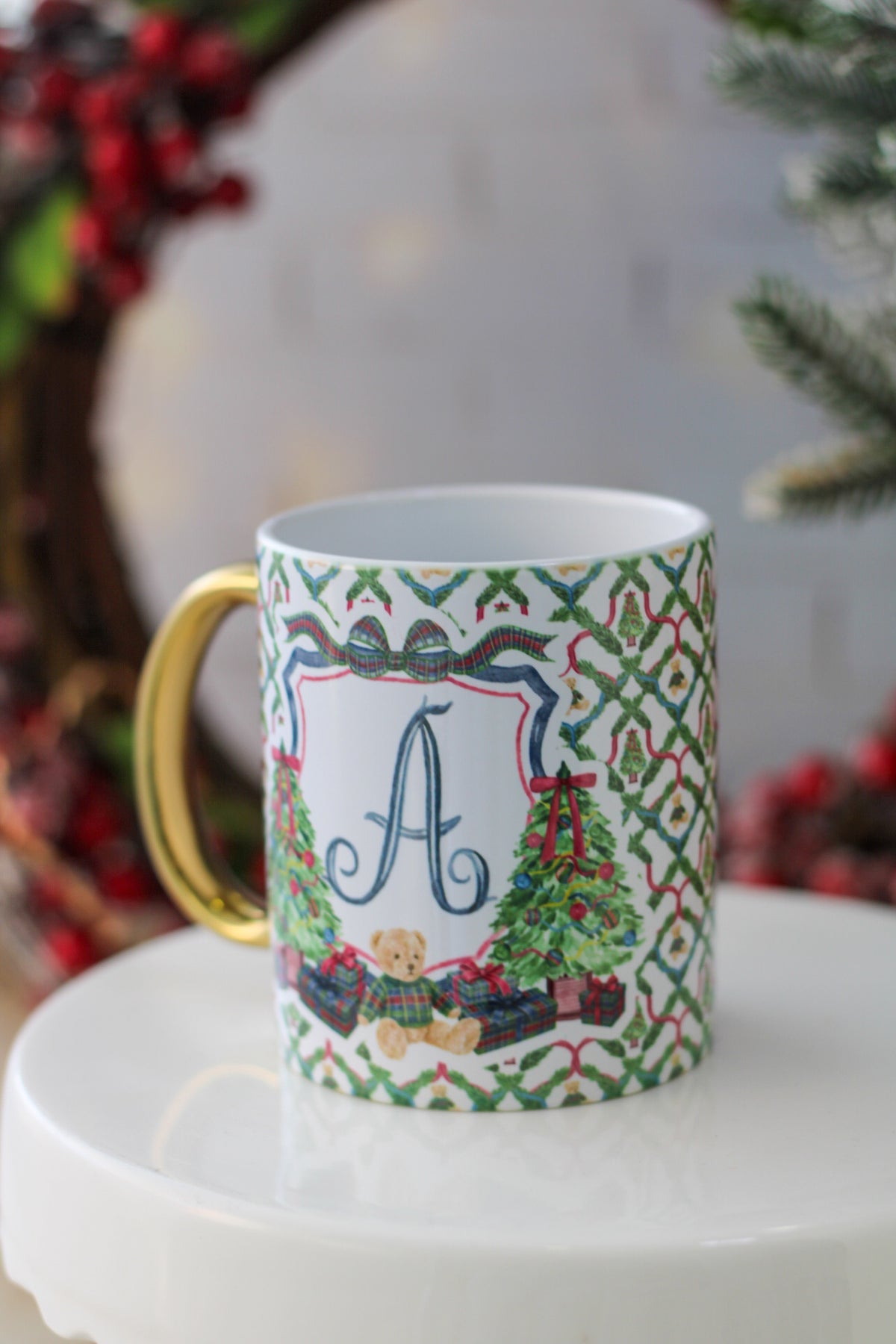 Mug navideño personalizado con inicial - LL Studio